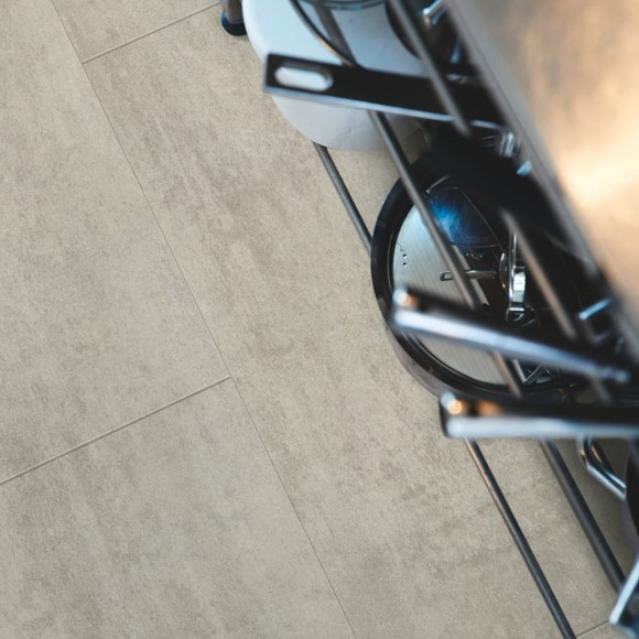 Плитка ПВХ Pergo Tile Click V3120-40047 Травертин Светло-Серый 1300*320*4,5 (2,08) Плитка ПВХ Pergo Tile Click V3120-40047 Травертин Светло-Серый 1300*320*4,5 (2,08)