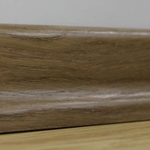 Плинтус шпонированный PolarWood PW Skirting 22x60 (дуб золотисто-коричневый) (лак)