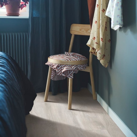 Плитка ПВХ Pergo Classic Plank Click V3107-40036 Дуб Мягкий Серый 1251*187*4,5 (2,105) Плитка ПВХ Pergo Classic Plank Click V3107-40036 Дуб Мягкий Серый 1251*187*4,5 (2,105)